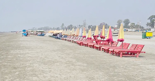 ৮২ ঘণ্টার নিষেধাজ্ঞায় পর্যটকশূন্য কুয়াকাটা