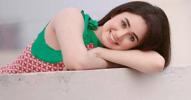 নিজেকে খুব ভালো অভিনেত্রী মনে করি না: ঐশী