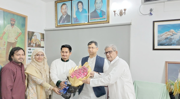 শুভেচ্ছা জানাতে বিএনপির গুলশান কার্যালয়ে এনসিপি নেতারা