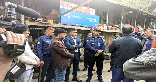 হিজলায় হামলা মামলায় নিঃস্ব কয়েকটি পরিবার