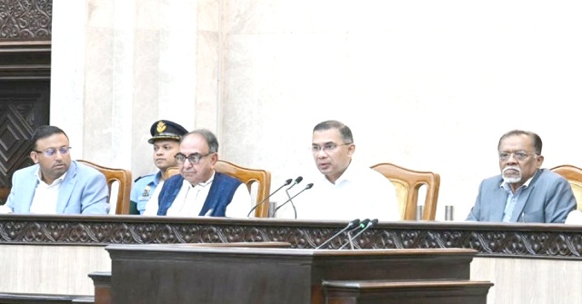 নির্বাচনি অঙ্গীকার পূরণে সরকারি কর্মকর্তাদের সহযোগিতা চান প্রধানমন্ত্রী