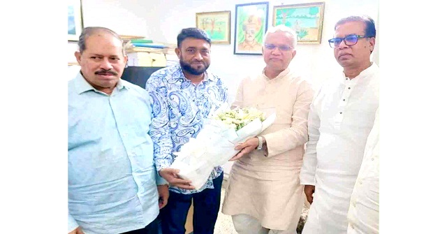 বিএনপির স্থায়ী কমিটির সদস্য ডা. জে ডে খানের সাথে মজিবর রহমান সরোয়ারের সৌজন্য সাক্ষাৎ 