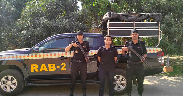 ১০ বছরের পলাতক জঙ্গি নেতা মাহামুদ আটক