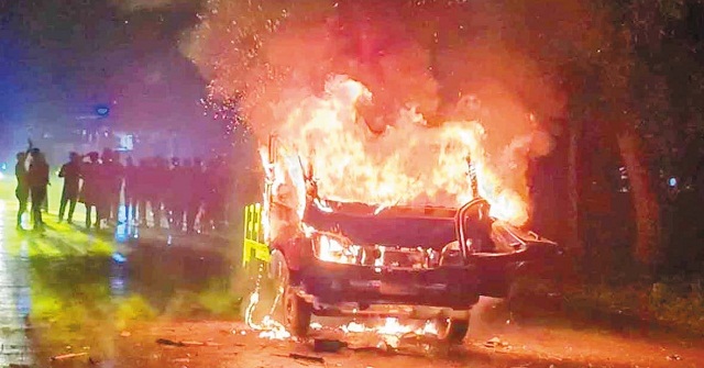 নলছিটিতে লাশের খাটিয়ায় পিকআপের ধাক্কায় আহত ৪