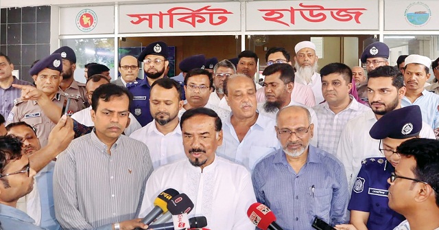 বরিশালে সফরে এসে যা বললেন স্পিকার হাফিজ উদ্দিন আহমদ