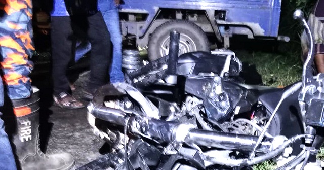 গৌরনদীতে তিন যানবাহনের সংঘর্ষে যুবক নিহত