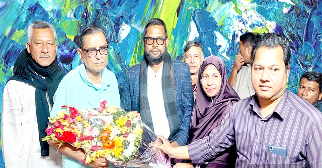 উজিরপুরে সংসদ সদস্য রাশেদ খান মেননকে ফুলেল শুভেচ্ছা 