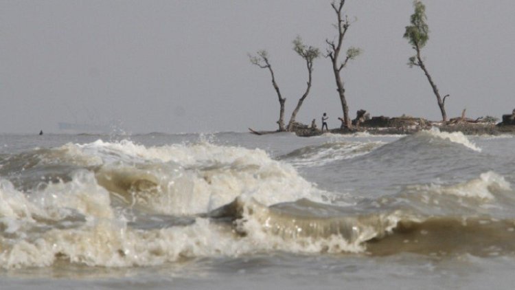 আরও কাছে বঙ্গোপসাগরের গভীর নিম্নচাপ, ১ নম্বর সতর্ক সংকেত
