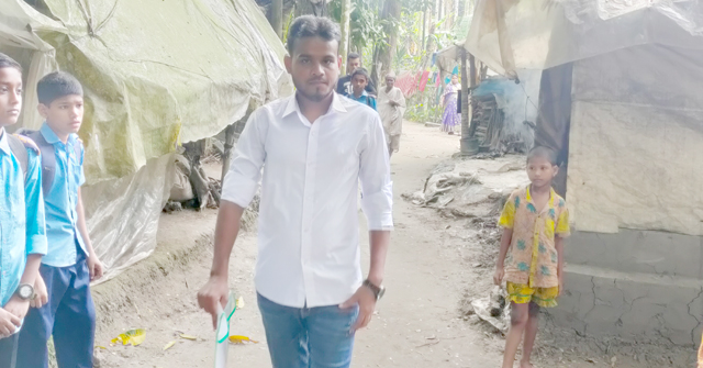 ভাণ্ডারিয়ায় মায়ের মৃতদেহ বাড়িতে রেখে পরীক্ষা কেন্দ্রে ছেলে