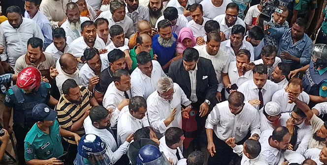 জামিন মেলেনি, বিএনপি নেতা আমানকে কারাগারে পাঠানোর নির্দেশ