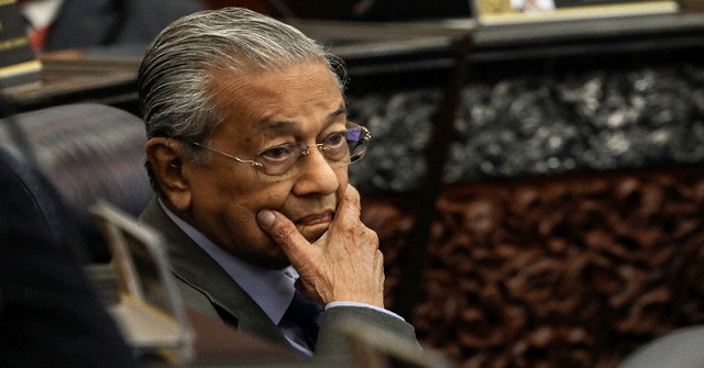 প্রথমবারের মতো নির্বাচনে হারলেন মাহাথির