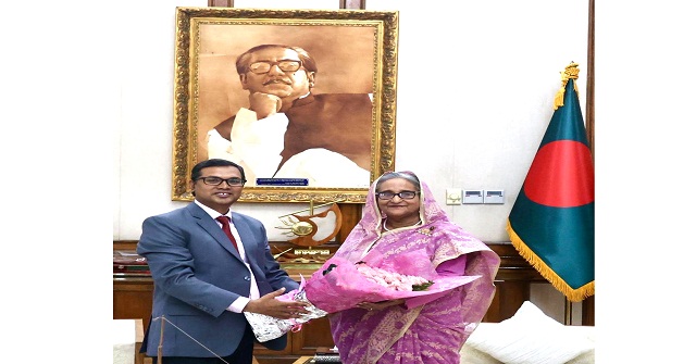 প্রধানমন্ত্রীর সাথে ববি উপাচার্যের সাক্ষাৎ  