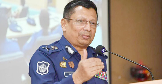 আমরা আইনি কাঠামোতে দায়িত্ব পালন করি : আইজিপি