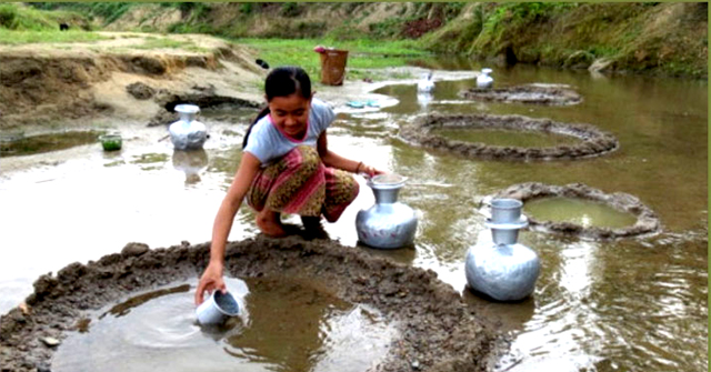 লঞ্চঘাট: ভোলায় রাজধানীমুখী যাত্রীদের ঢল