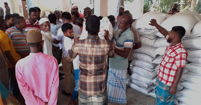 তালতলীতে ভিজিডি কার্ড বিতরণে অনিয়মের অভিযোগ