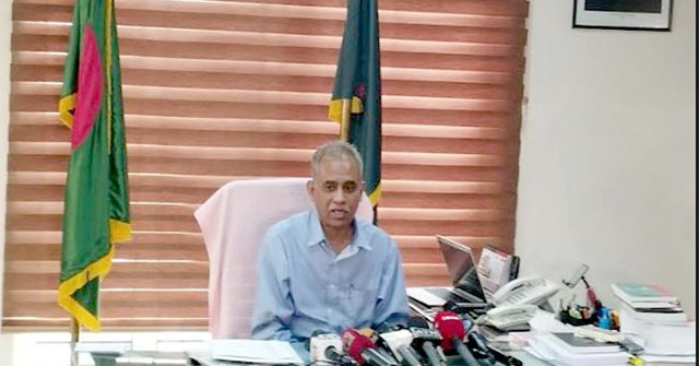 আমতলীতে সাপ আতঙ্কে ক্লাশ ছুটি