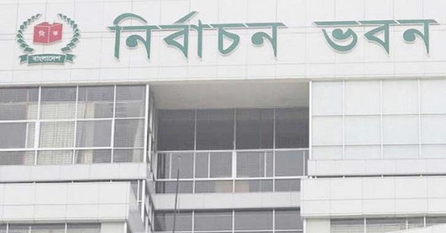রাজপথে শক্তি প্রদর্শিত হলেও সংকট নিরসন হচ্ছে না: ইসি