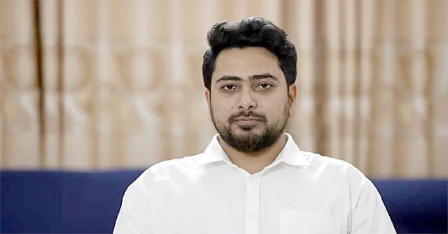 ব্লকেড সরিয়ে রাস্তার একপাশে অবস্থানের আহ্বান নাহিদের