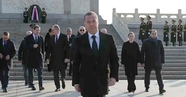 এবার জার্মান চ্যান্সেলরকে মাদুরোর মতো ‘তুলে নেওয়ার হুমকি’