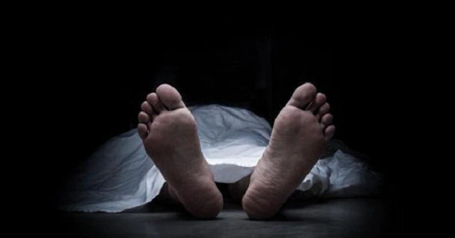 নদীর চরে আটকে ছিল অর্ধগলিত যুবকের মরদেহ