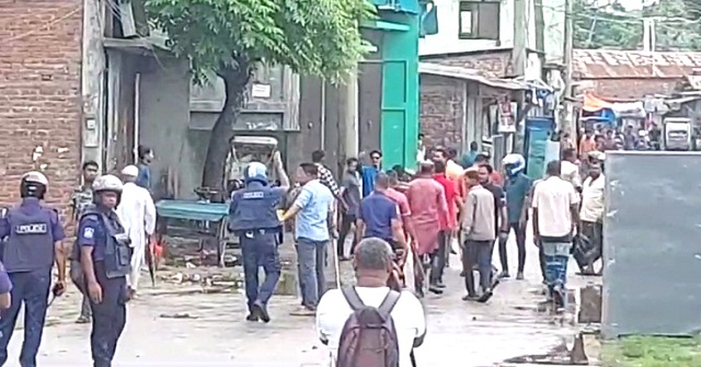 পটুয়াখালী‌তে যুবদ‌লের মিছিলে দুর্বৃত্তদের হামলা, আহত ৫