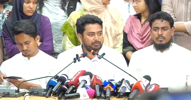 এনসিপি নেতাদের হত্যার উদ্দেশ্যে হামলা করেছে মুজিববাদী সন্ত্রাসীরা: নাহিদ