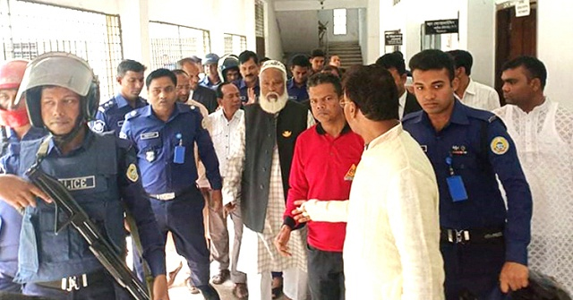    বাংলাদেশের ভেতর দিয়ে নৌপথ তৈরি করছে ভারত