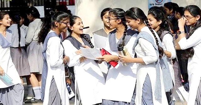 শিক্ষাপ্রতিষ্ঠানে ২০ দিনের ছুটির পর শনিবারও বন্ধ