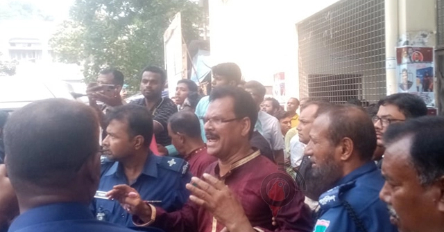 শেখ হাসিনার গাড়িবহরে হামলা: ৪৪ জনের বিভিন্ন মেয়াদে কারাদণ্ড