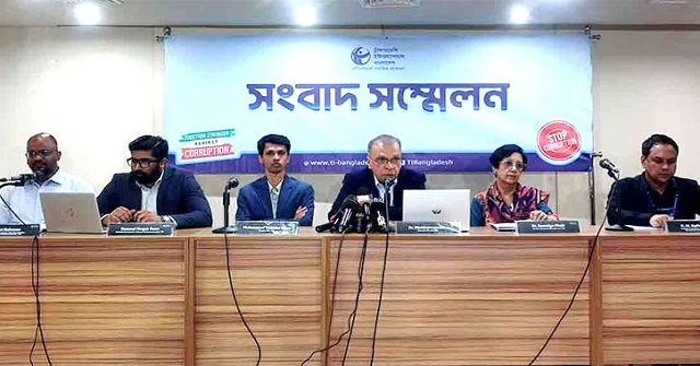 ১৭ মন্ত্রী-এমপির স্বজন চেয়ারম্যান প্রার্থী: টিআইবি