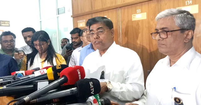 সংসদ ভোটে থাকছে নয় লাখের বেশি ভোট কর্মকর্তা