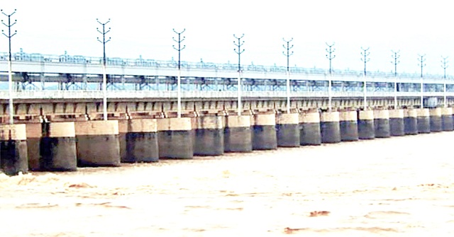ফারাক্কার সব গেট খুলে দিয়েছে ভারত, ফের বন্যার আশঙ্কা বাংলাদেশে