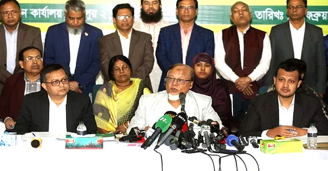 ড. ইউনূস গ্রামীণ ব্যাংকের কেউ নন: চেয়ারম্যান 