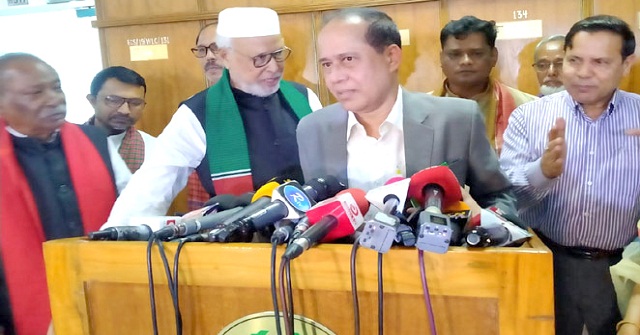 দলের দিকে তাকানো দায়িত্ব নয়, সরকারকে নিয়ন্ত্রণে আইন প্রয়োগ করব: সিইসি