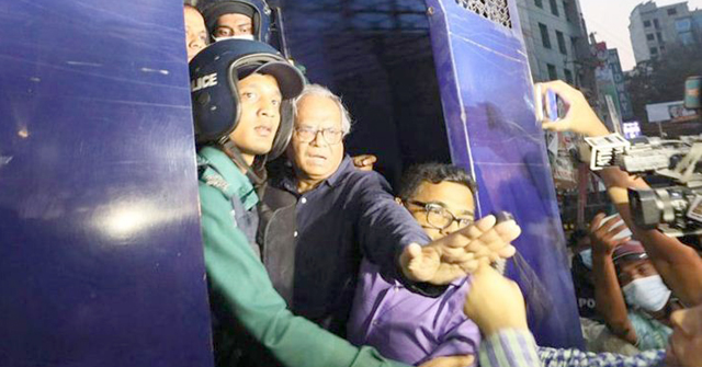 বিএনপির কেন্দ্রীয় কার্যালয় থেকে রিজভী আটক