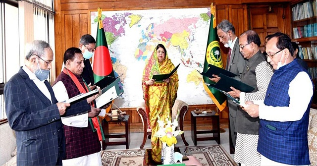 শপথ নিলেন নব-নির্বাচিত ৬ এমপি