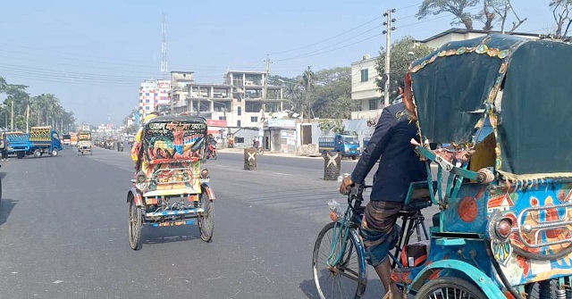 ঈদের ছুটিতে ফাঁকা বরিশাল, বাড়তি সতর্কতা পুলিশের