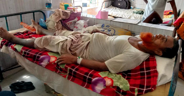বরগুনায় ছোট ভাইয়ের হামলায় আহত বড় ভাই