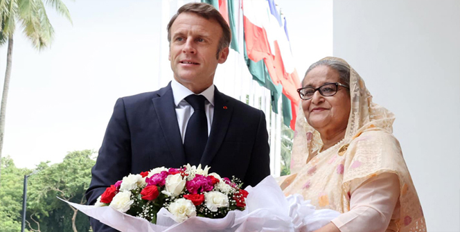 ঢাকা-প্যারিস ঋণচুক্তি ও সম্মতিপত্র স্বাক্ষর