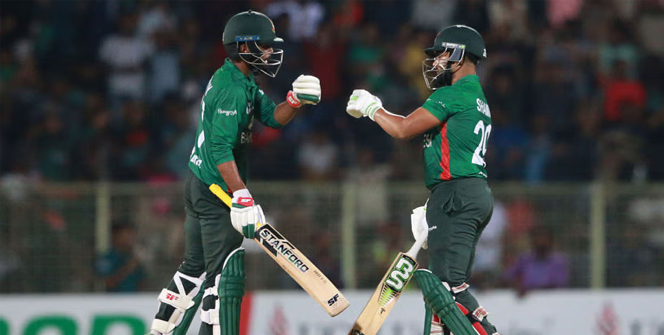 টি-টোয়েন্টি সিরিজ  শেষ ওভারে নাটকীয়তার পর জয় পেল বাংলাদেশ