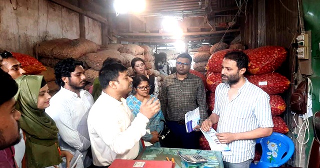  বরিশালে শিক্ষার্থীদের সঙ্গে নিয়ে ভোক্তা অধিকারের সচেতনতামূলক প্রচারাভিযান