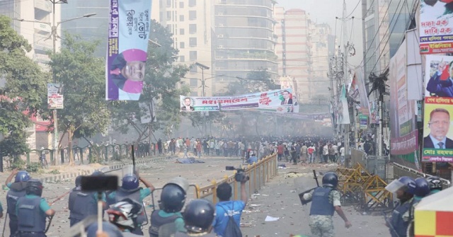 বিএনপির সঙ্গে সংঘর্ষে আহত ৪১ পুলিশ