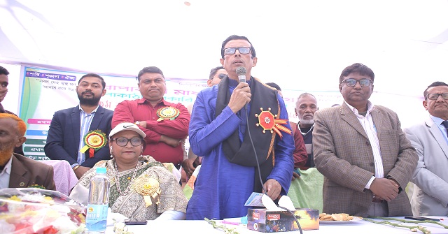 প্রধানমন্ত্রী শেখ হাসিনা শিক্ষকদের যোগ্য মর্যাদা দিয়েছেন : খান মামুন