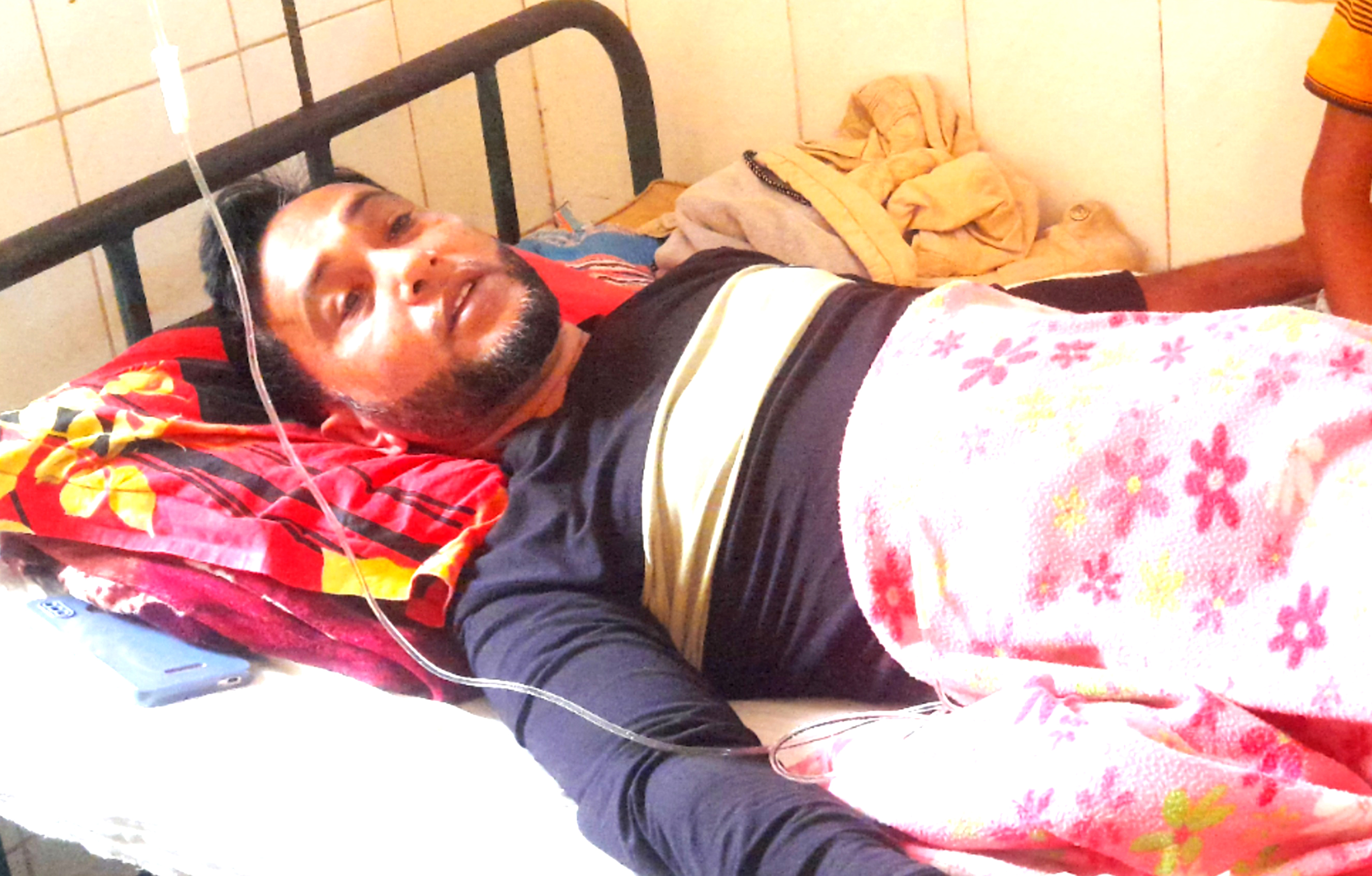 বানারীপাড়ায় নির্বাচনী হামলায় পাঁচ যুবক আহত 