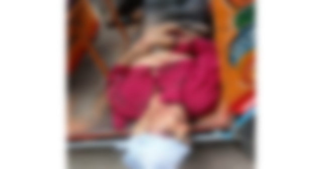 হাসপাতালে মায়ের জন্য ভাত নিয়ে যাওয়ার পথে প্রাণ গেল কলেজ ছ‍াত্রের 