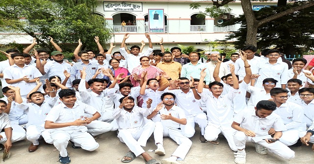  বরিশাল বোর্ডের ২২২ স্কুলে শতভাগ পাস