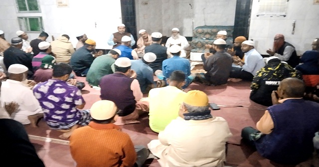 লালমোহনে এমপি শাওনের মায়ের রোগমুক্তি কামনায় দোয়া মোনাজাত