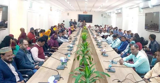  ঘূর্ণিঝড় জাওয়াদ'র প্রভাব: কলাপাড়ায় গুড়ি গুড়ি বৃষ্টি